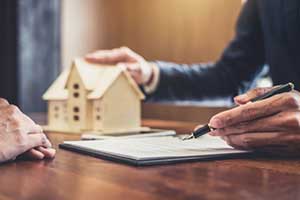 making an offer at the end of the home buying process